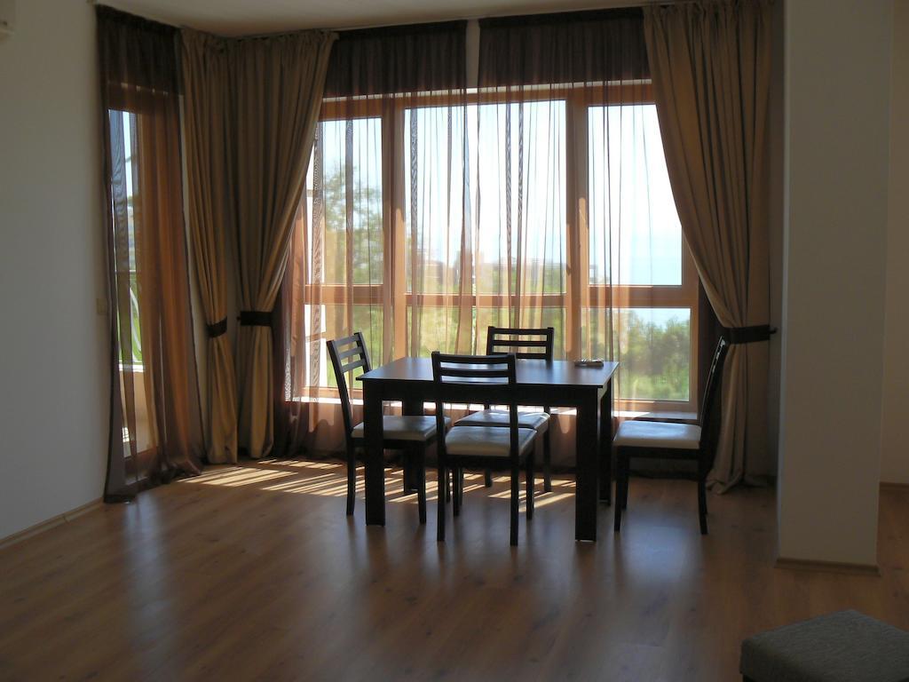 Cabacum Beach Private Apartaments Aranyhomok Szoba fotó
